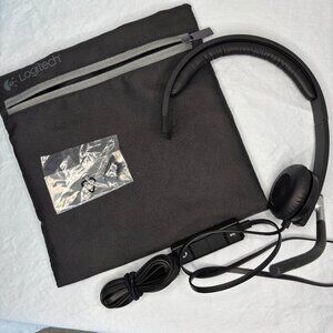 Logitech Headphones Mono with Microphone and Travel Case EUC